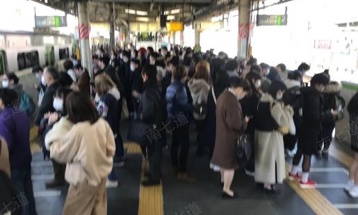 疫情中的真实日本：民众从“心配”到“不安”，政府如何应对？